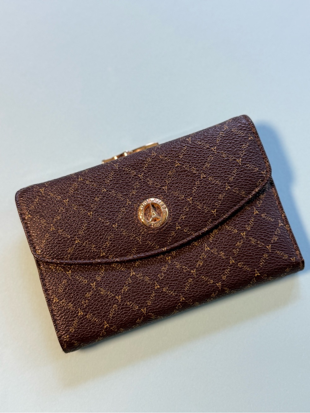 La Tour Eiffel Vintage Brown Pebble Leather Monogram Wallet With Gold Hardware